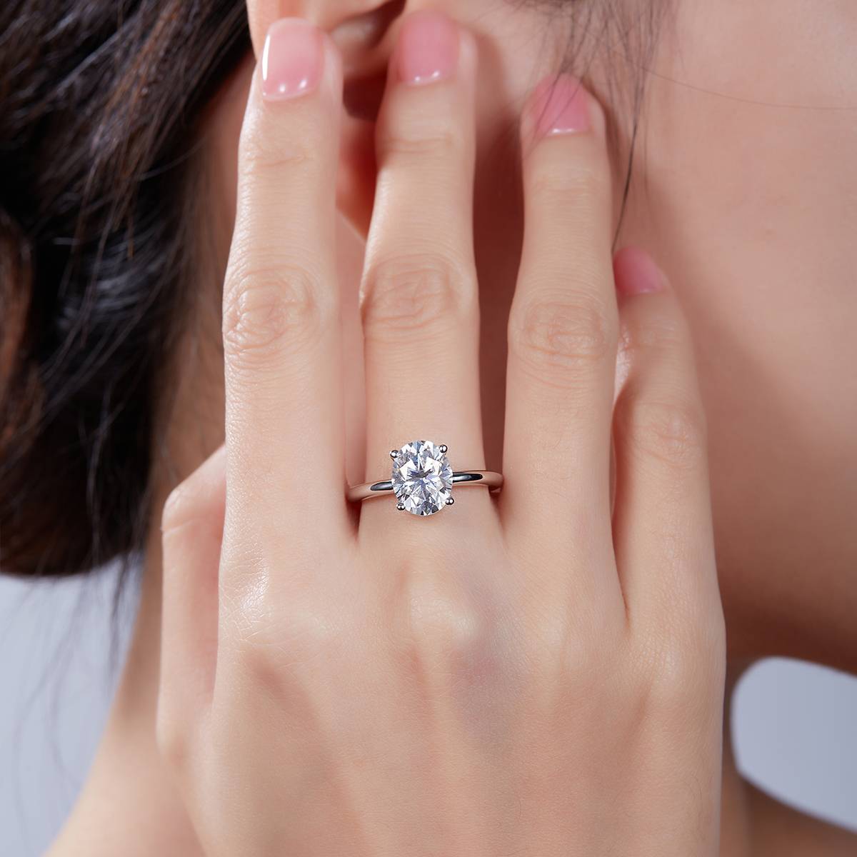 经典蛋形S925银镀白金莫桑钻女戒3.0克拉D级